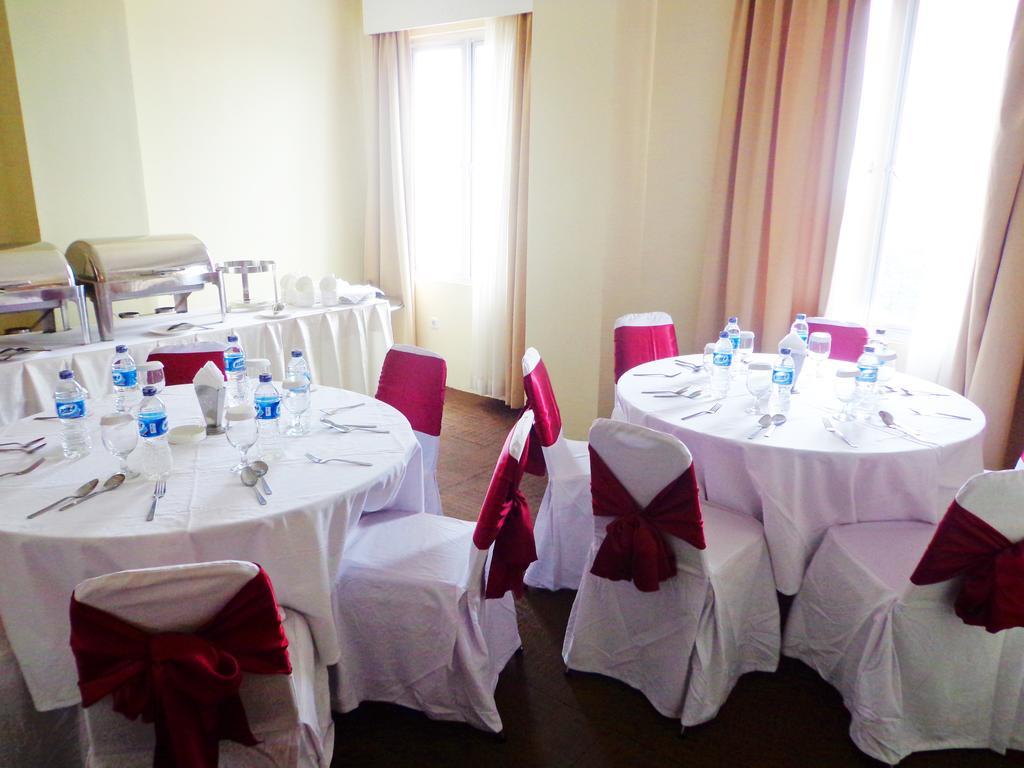 Sapadia Hotel Siantar Пематангсиантар Номер фото