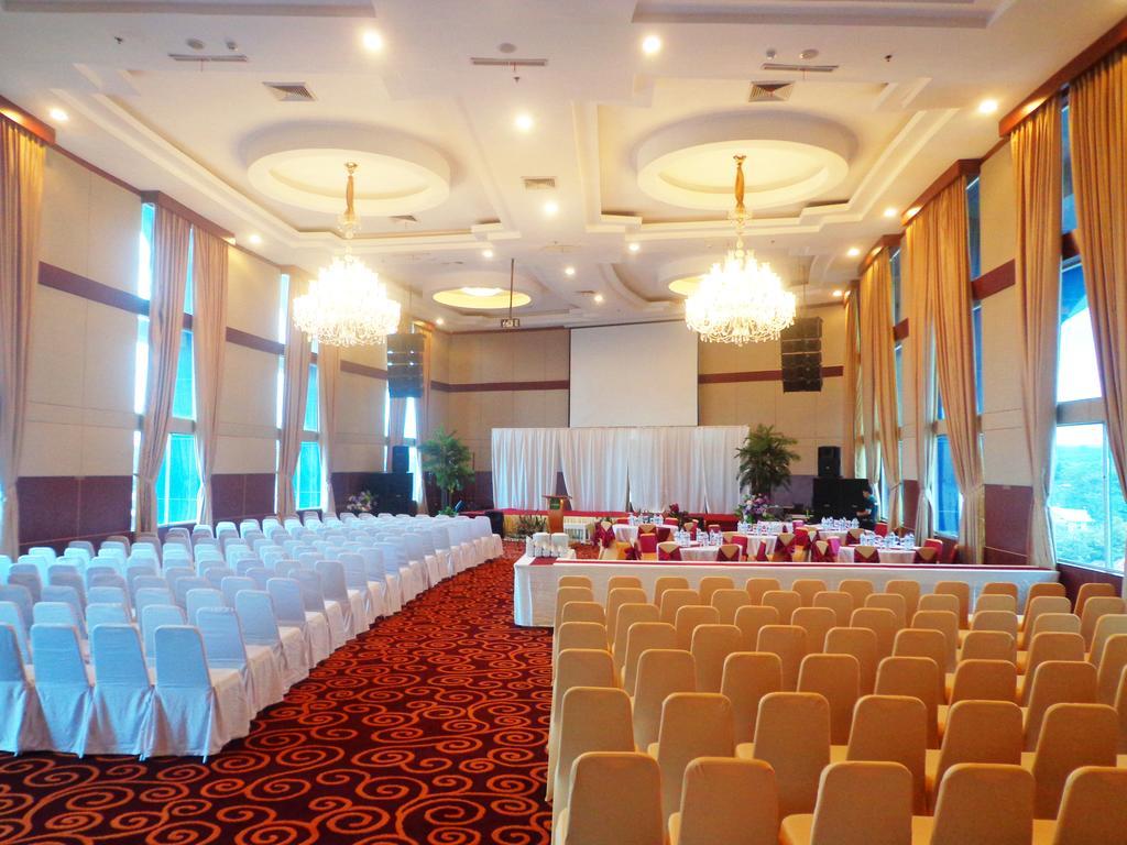 Sapadia Hotel Siantar Пематангсиантар Экстерьер фото