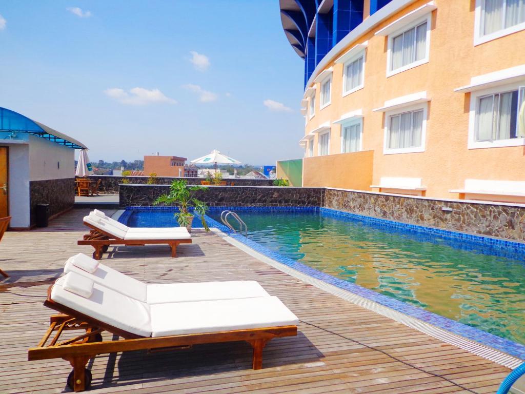 Sapadia Hotel Siantar Пематангсиантар Экстерьер фото