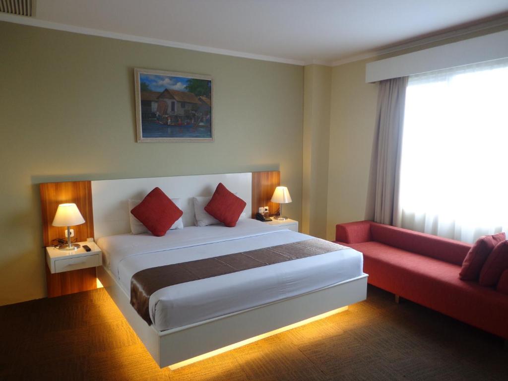 Sapadia Hotel Siantar Пематангсиантар Экстерьер фото